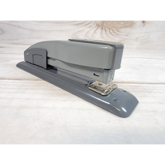 Vintage Swingline 415 Office Stapler Tacker Gray Made in USA - Picture 8 of 13